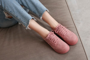 Skateboarding shoes for women, very confortable and beautyful. Womens foorwear. White and rose